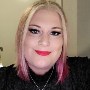 Meet your Posher, Brandi